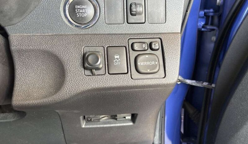 TOYOTA RACTIS full