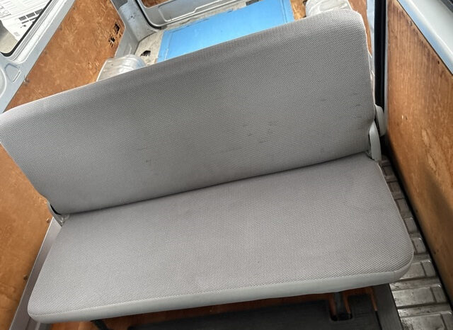 TOYOTA HIACE VAN DX full