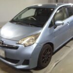 TOYOTA  SIENTA 2013