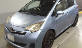 TOYOTA  SIENTA 2013