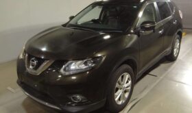 NISSAN X TRAIL 2015