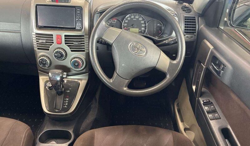 TOYOTA RUSH full