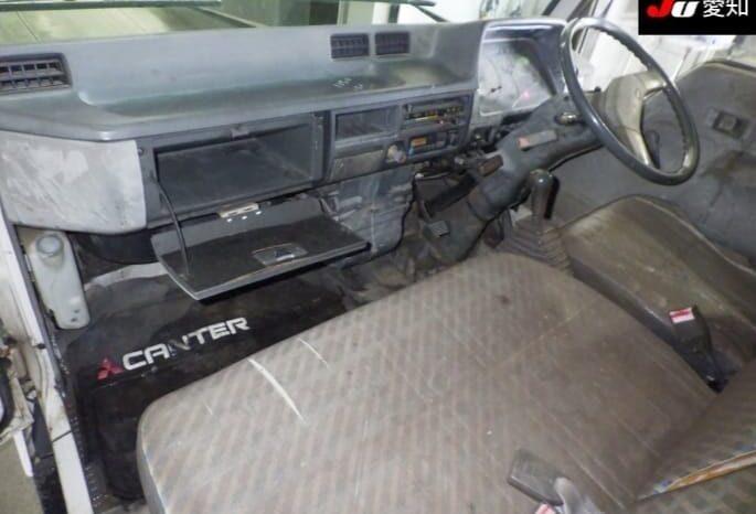 MITSUBISHI FUSO CANTER full