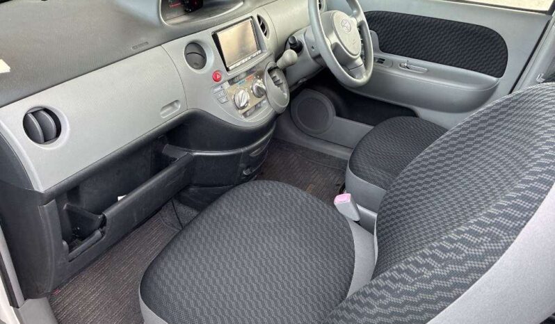 TOYOTA SIENTA full