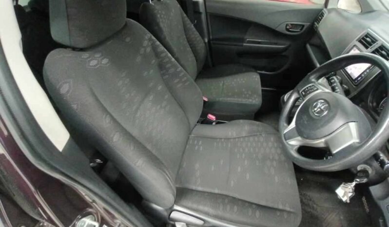 TOYOTA RACTIS full