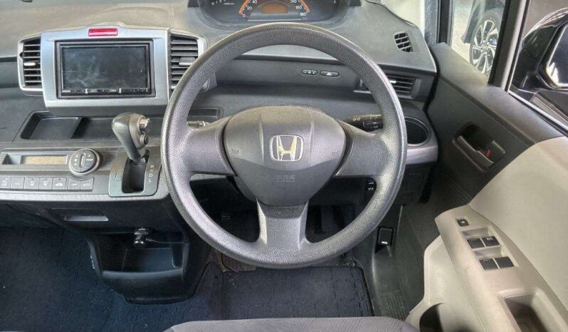 HONDA FREED full