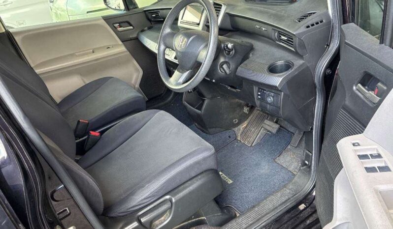 HONDA FREED full