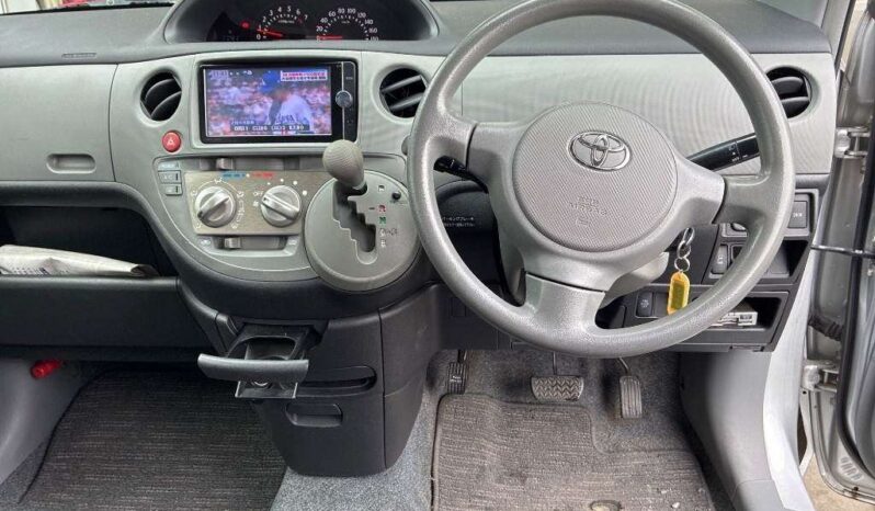 TOYOTA SIENTA full