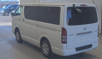 TOYOTA HIACE VAN full