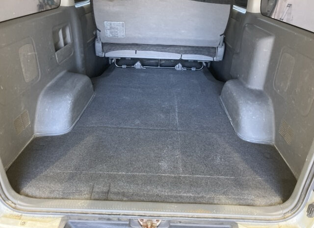TOYOTA HIACE VAN full