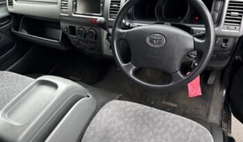 TOYOTA HIACE VAN full