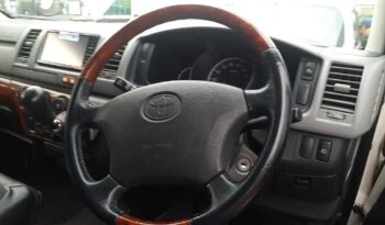 TOYOTA HIACE VAN full