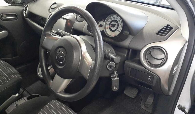 MAZDA DEMIO full