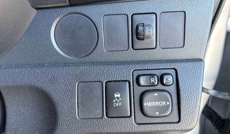 TOYOTA RACTIS full