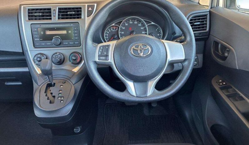 TOYOTA RACTIS full