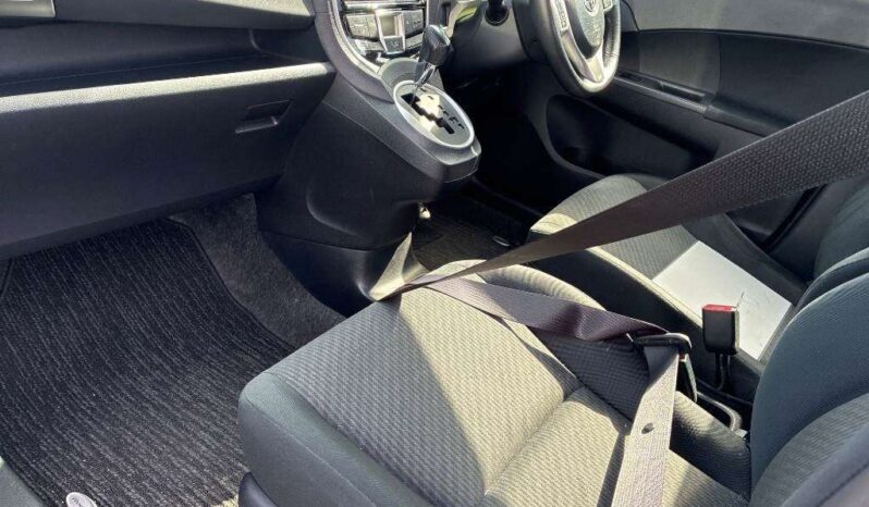 TOYOTA RACTIS full