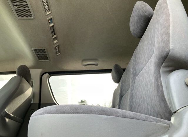 TOYOTA HIACE VAN full