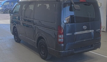 TOYOTA HIACE VAN full