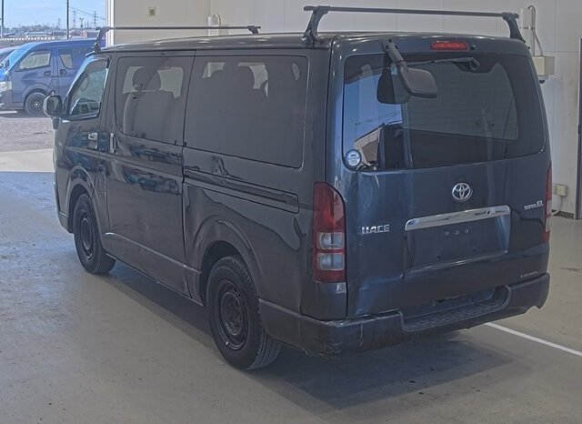 TOYOTA HIACE VAN full