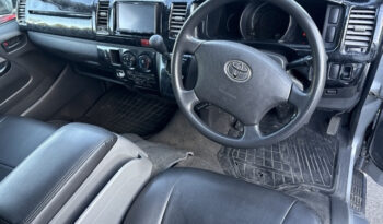 TOYOTA HIACE VAN full