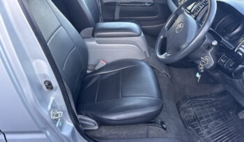 TOYOTA HIACE VAN full