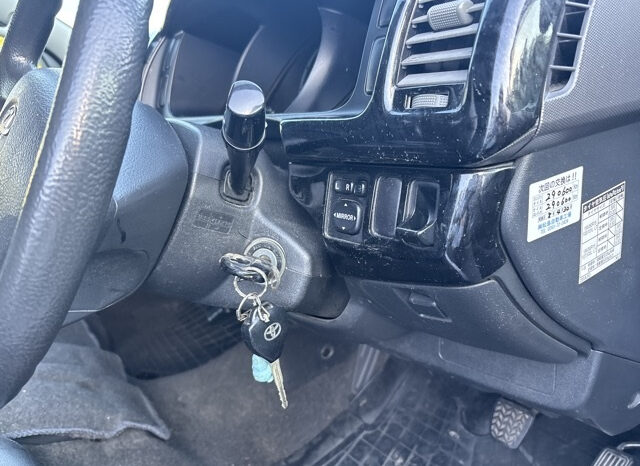 TOYOTA HIACE VAN full