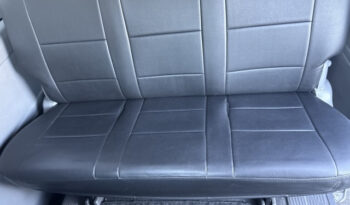 TOYOTA HIACE VAN full