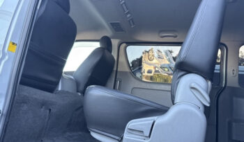 TOYOTA HIACE VAN full